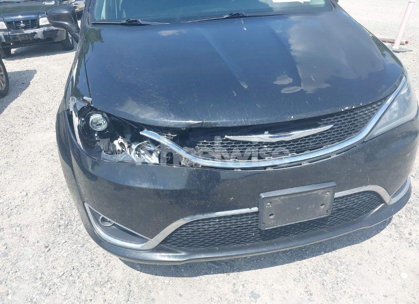 Photo 6 of 2017 Chrysler Pacifica TOURING-L (VIN 2C4RC1BGXHR535224)