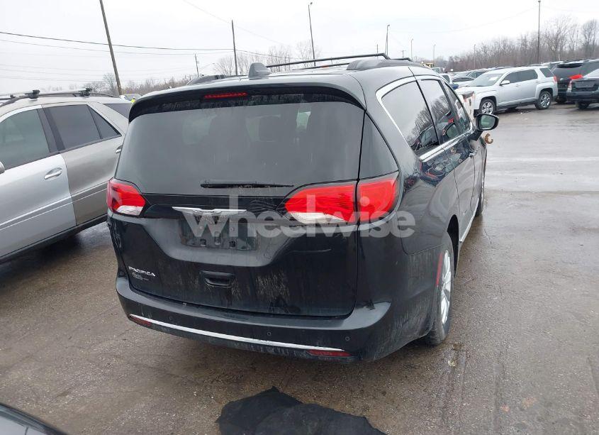Photo 16 of 2017 Chrysler Pacifica TOURING-L (VIN 2C4RC1BGXHR598856)