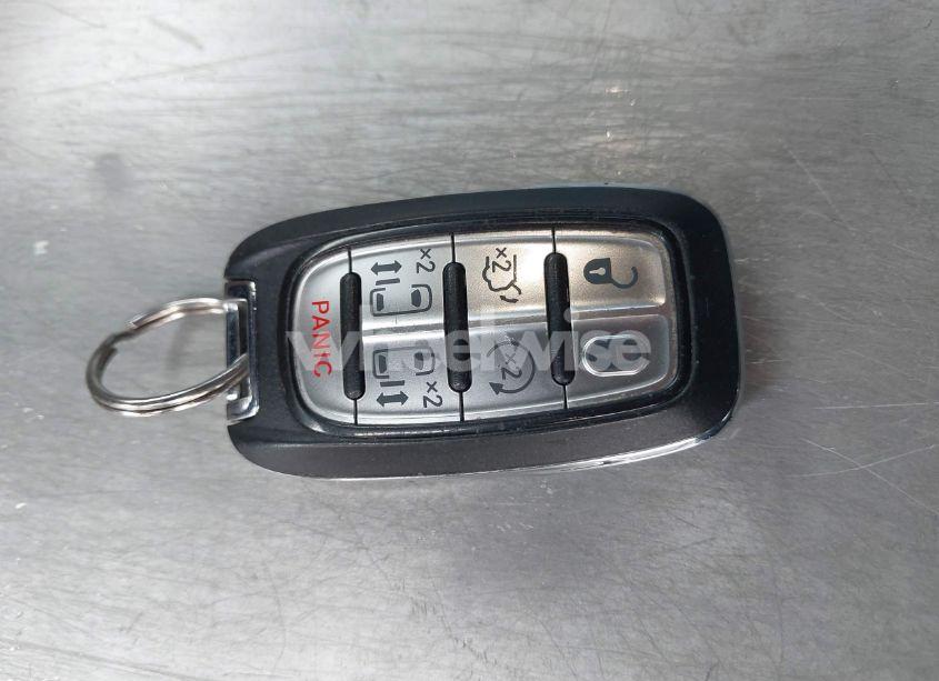 Photo 11 of 2017 Chrysler Pacifica TOURING-L (VIN 2C4RC1BGXHR668162)