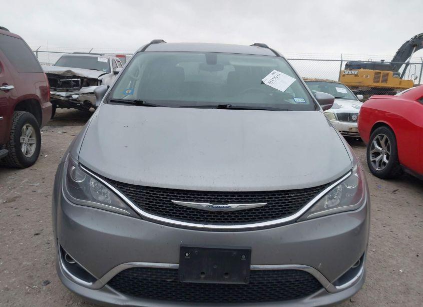 Photo 12 of 2017 Chrysler Pacifica TOURING-L (VIN 2C4RC1BGXHR702648)