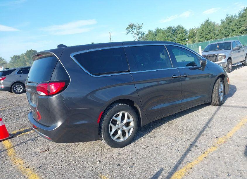 Photo 4 of 2017 Chrysler Pacifica TOURING PLUS (VIN 2C4RC1BGXHR768388)