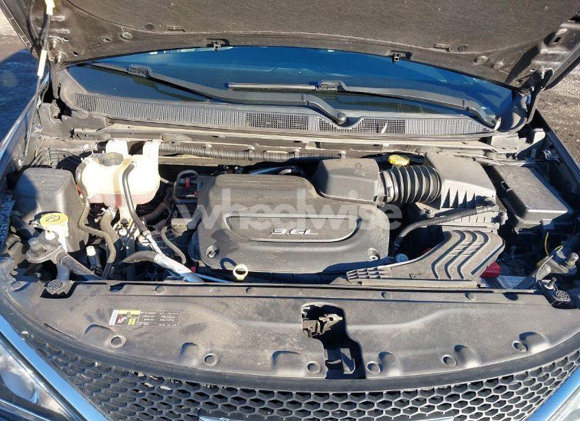 Photo 9 of 2017 Chrysler Pacifica TOURING-L (VIN 2C4RC1BGXHR805259)