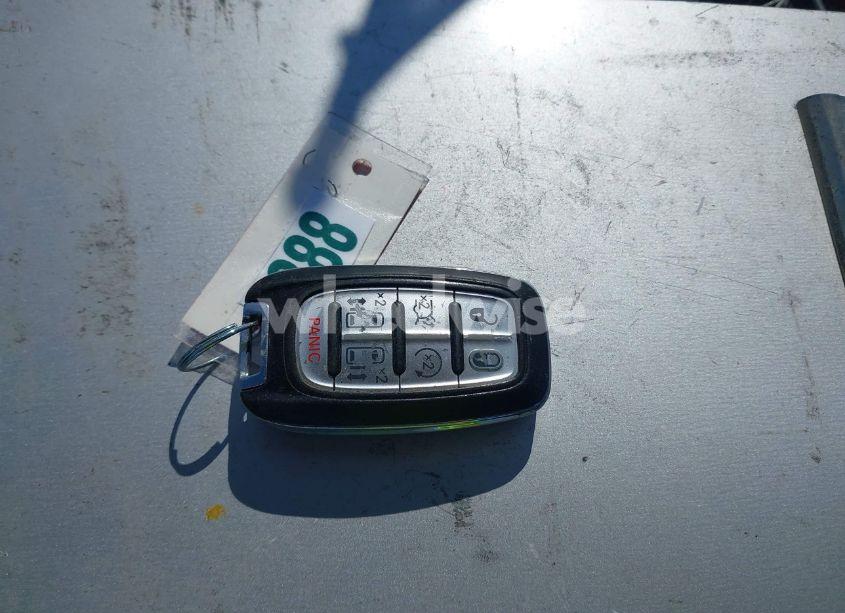 Photo 11 of 2018 Chrysler Pacifica TOURING L (VIN 2C4RC1BGXJR204505)