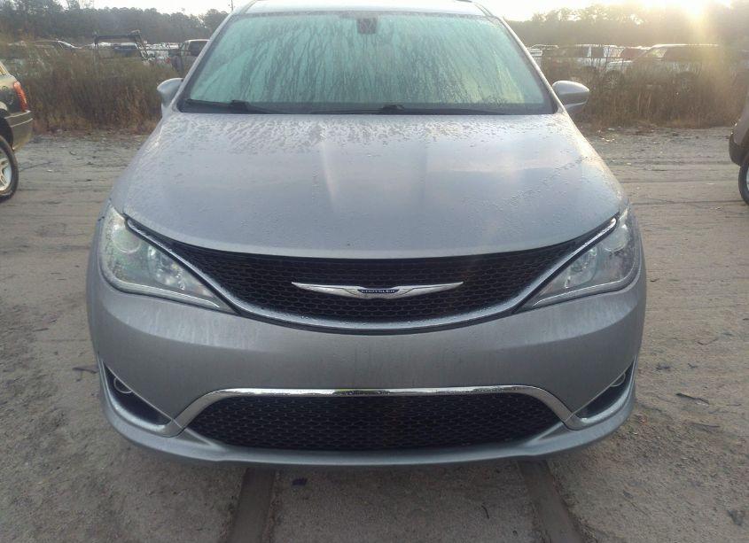 Photo 12 of 2019 Chrysler Pacifica TOURING L (VIN 2C4RC1BGXKR561393)