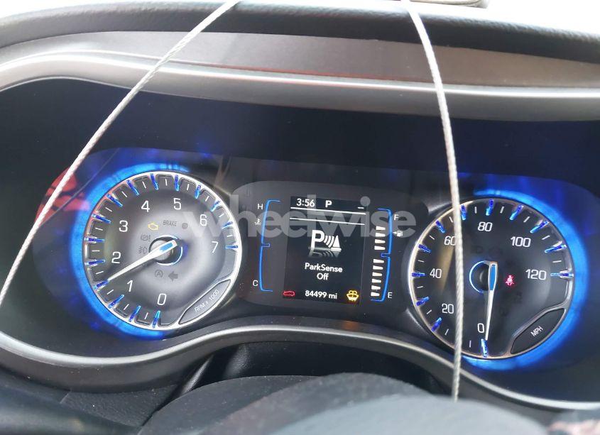 Photo 7 of 2020 Chrysler Pacifica (VIN 2C4RC1BGXLR124947)