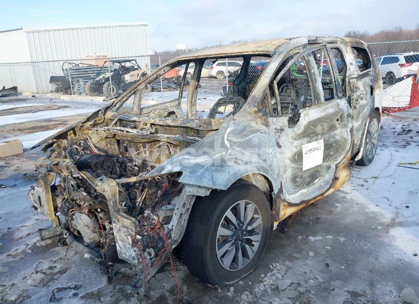 Photo 2 of 2021 Chrysler Pacifica TOURING L (VIN 2C4RC1BGXMR531359)