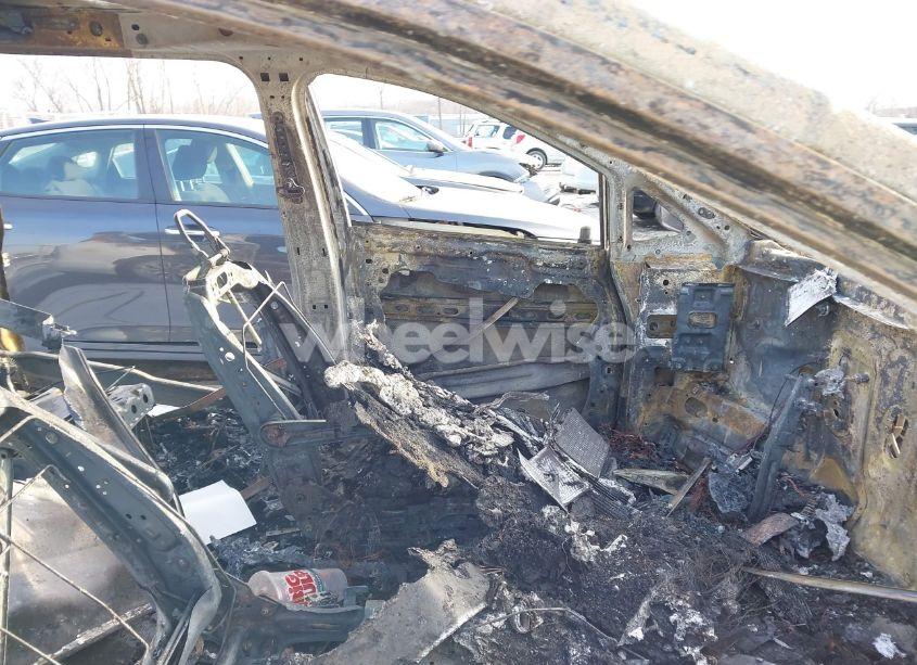 Photo 5 of 2021 Chrysler Pacifica TOURING L (VIN 2C4RC1BGXMR531359)