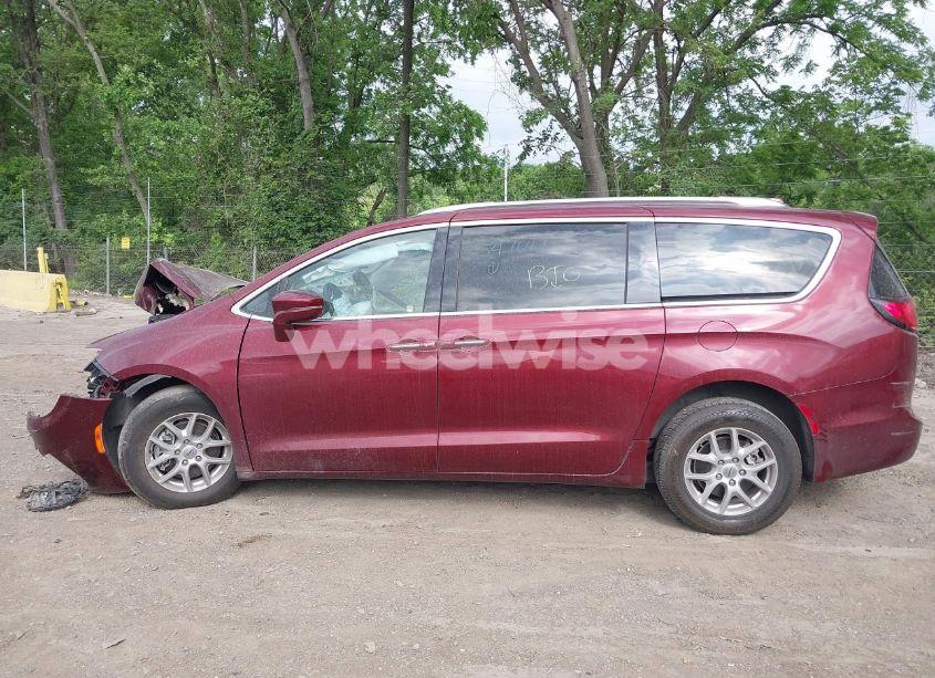 Photo 14 of 2021 Chrysler Pacifica TOURING L (VIN 2C4RC1BGXMR547643)