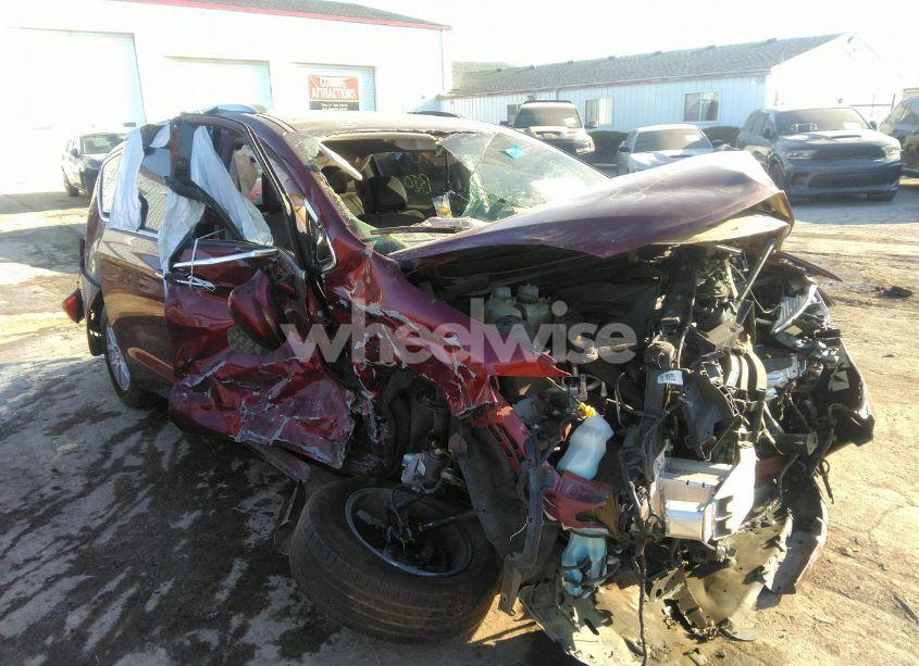 Photo 6 of 2021 Chrysler Pacifica TOURING L (VIN 2C4RC1BGXMR547643)