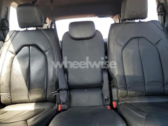 Photo 11 of 2021 CHRYSLER PACIFICA TOURING L (VIN 2C4RC1BGXMR558982)