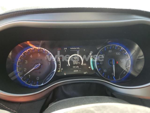 Photo 13 of 2021 CHRYSLER PACIFICA TOURING L (VIN 2C4RC1BGXMR558982)