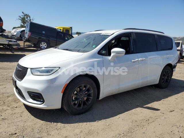 Photo 3 of 2021 CHRYSLER PACIFICA TOURING L (VIN 2C4RC1BGXMR558982)