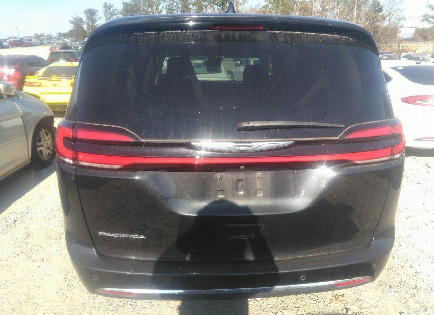 Photo 16 of 2022 Chrysler Pacifica TOURING L (VIN 2C4RC1BGXNR111344)