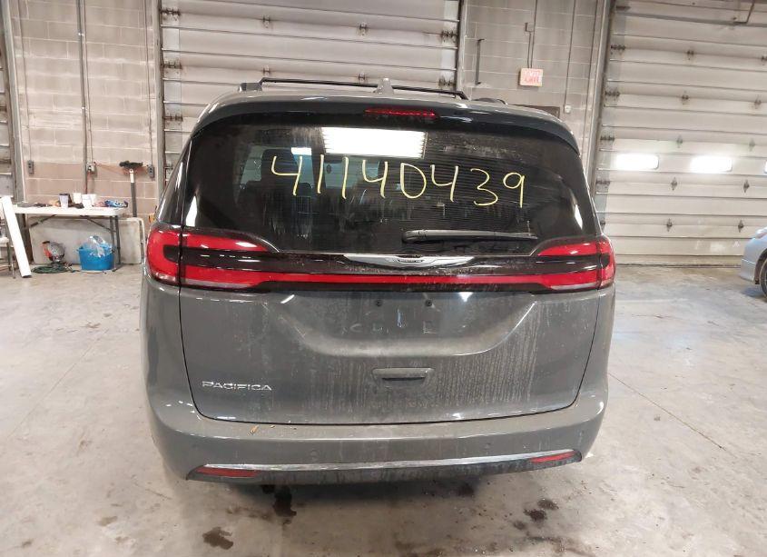 Photo 16 of 2022 Chrysler Pacifica TOURING L (VIN 2C4RC1BGXNR162374)