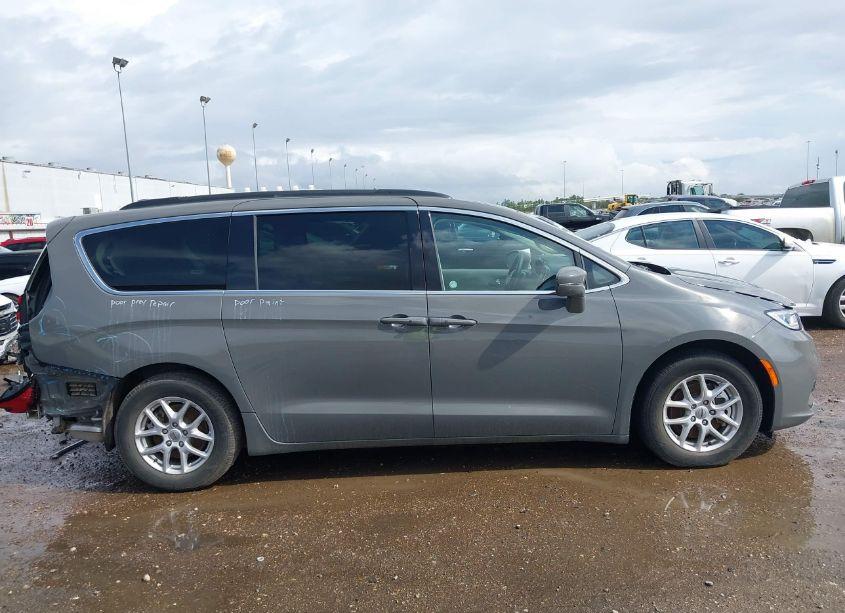 Photo 14 of 2022 Chrysler Pacifica TOURING L (VIN 2C4RC1BGXNR168241)