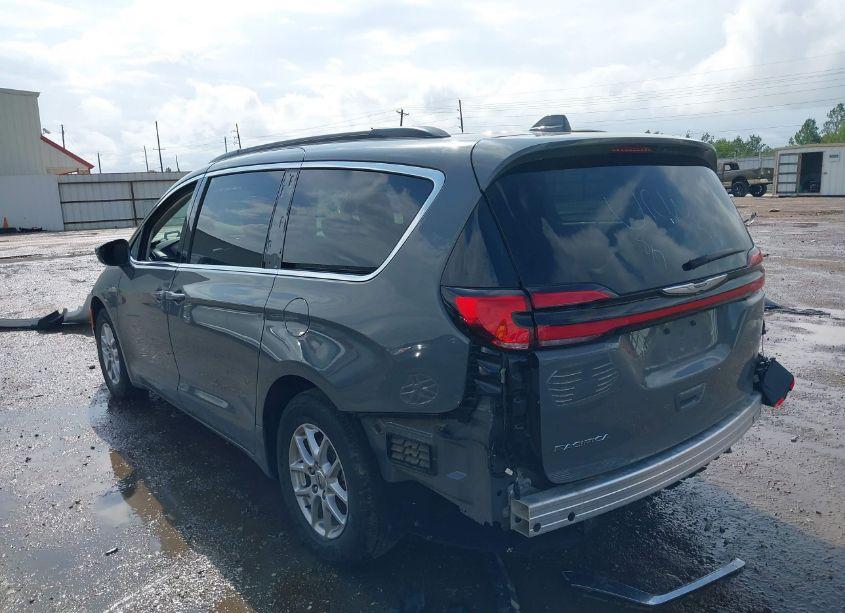 Photo 3 of 2022 Chrysler Pacifica TOURING L (VIN 2C4RC1BGXNR168241)