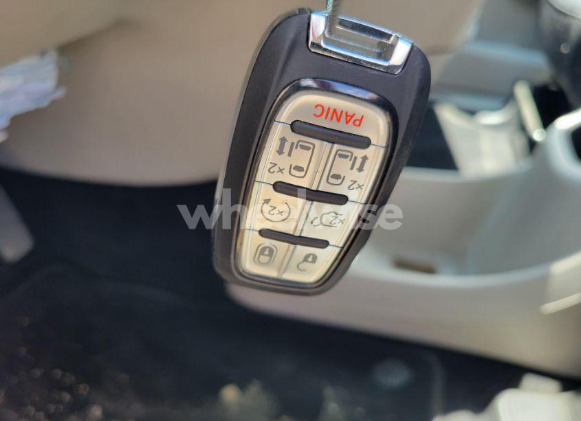 Photo 11 of 2022 Chrysler Pacifica TOURING L (VIN 2C4RC1BGXNR233654)