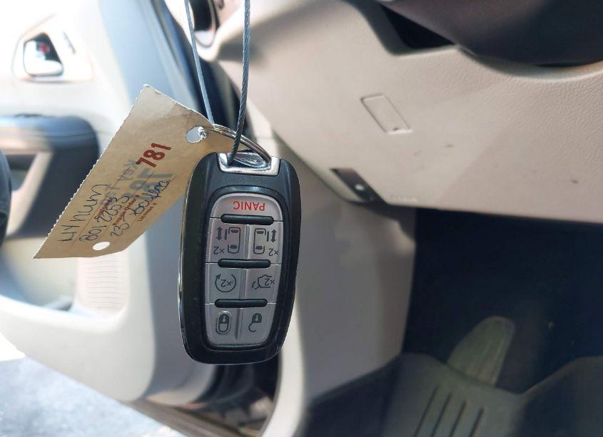 Photo 11 of 2023 Chrysler Pacifica TOURING L (VIN 2C4RC1BGXPR539501)