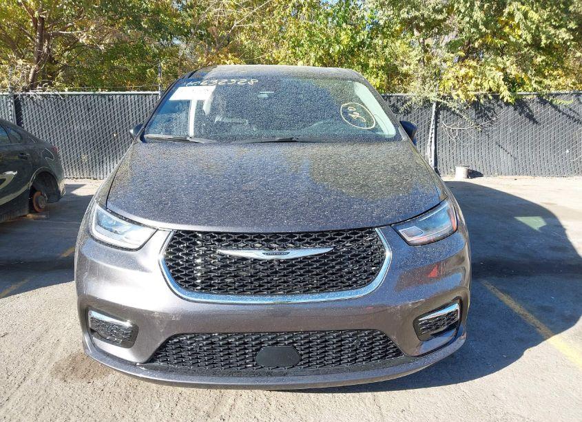 Photo 12 of 2023 Chrysler Pacifica TOURING L (VIN 2C4RC1BGXPR539501)