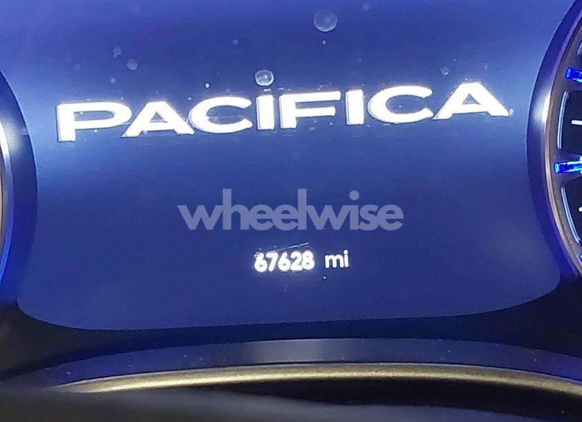 Photo 15 of 2023 Chrysler Pacifica TOURING L (VIN 2C4RC1BGXPR571753)
