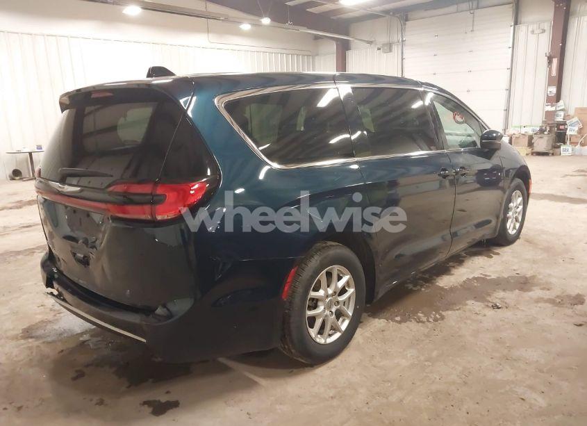 Photo 4 of 2023 Chrysler Pacifica TOURING L (VIN 2C4RC1BGXPR571753)