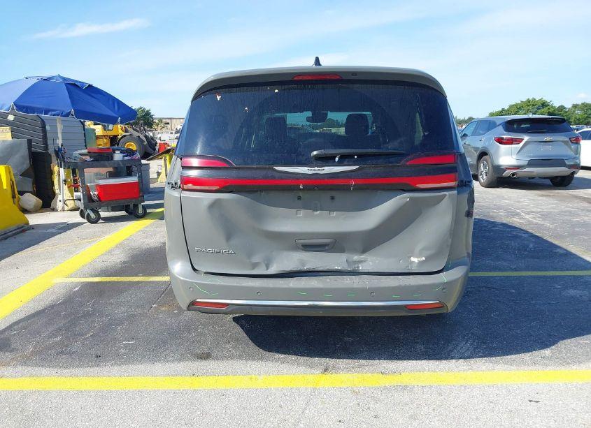 Photo 17 of 2023 Chrysler Pacifica TOURING L (VIN 2C4RC1BGXPR591212)