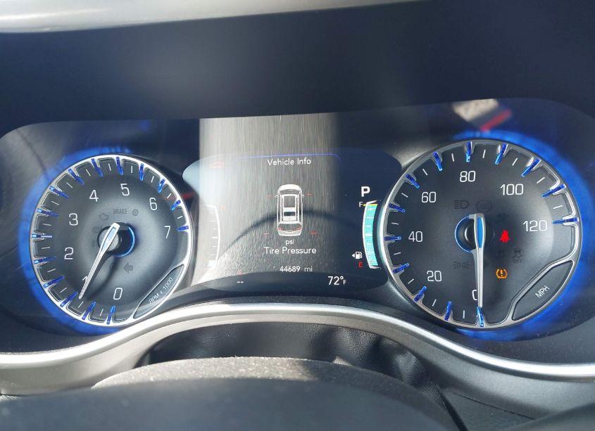 Photo 7 of 2023 Chrysler Pacifica TOURING L (VIN 2C4RC1BGXPR591212)