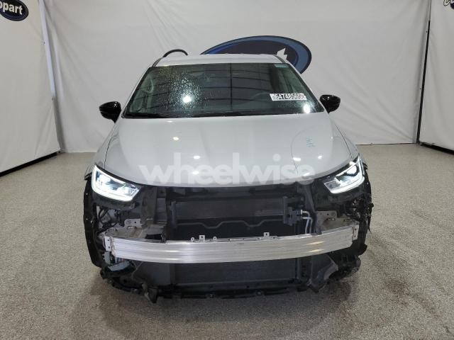 Photo 3 of 2024 CHRYSLER PACIFICA TOURING L (VIN 2C4RC1BGXRR147024)