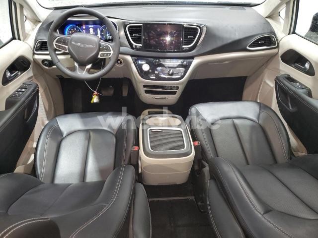 Photo 8 of 2024 CHRYSLER PACIFICA TOURING L (VIN 2C4RC1BGXRR147024)