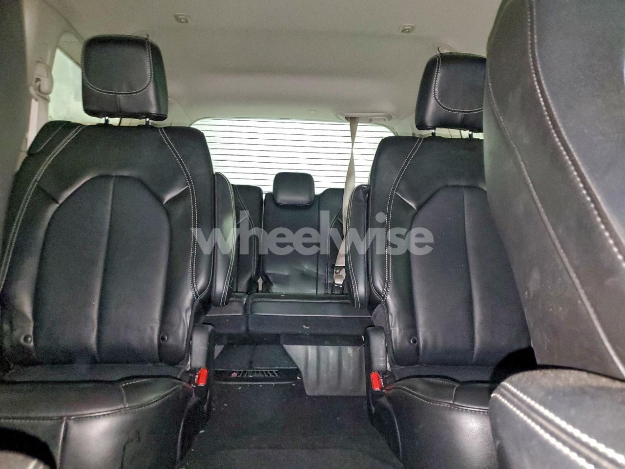 Photo 10 of 2024 CHRYSLER PACIFICA TOURING L (VIN 2C4RC1BGXRR162199)