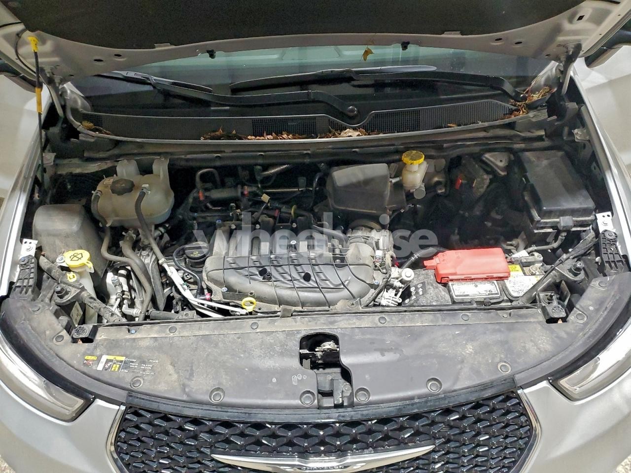 Photo 12 of 2024 CHRYSLER PACIFICA TOURING L (VIN 2C4RC1BGXRR162199)