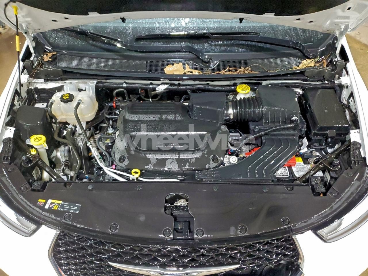 Photo 12 of 2024 CHRYSLER PACIFICA TOURING L (VIN 2C4RC1BGXRR182243)