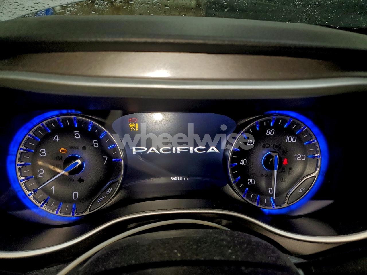 Photo 9 of 2024 CHRYSLER PACIFICA TOURING L (VIN 2C4RC1BGXRR182243)