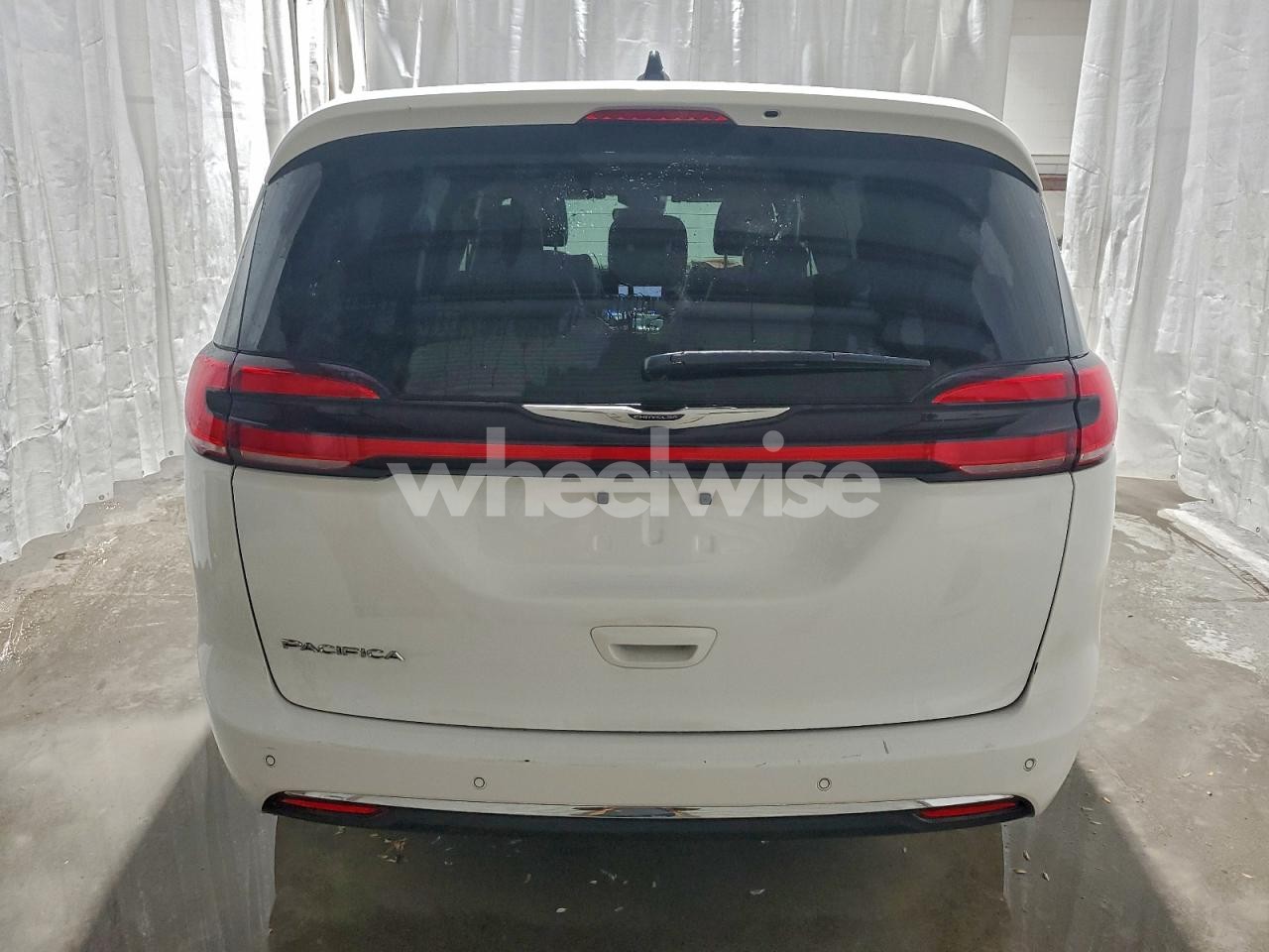 Photo 6 of 2025 CHRYSLER PACIFICA SELECT (VIN 2C4RC1BGXSR520875)