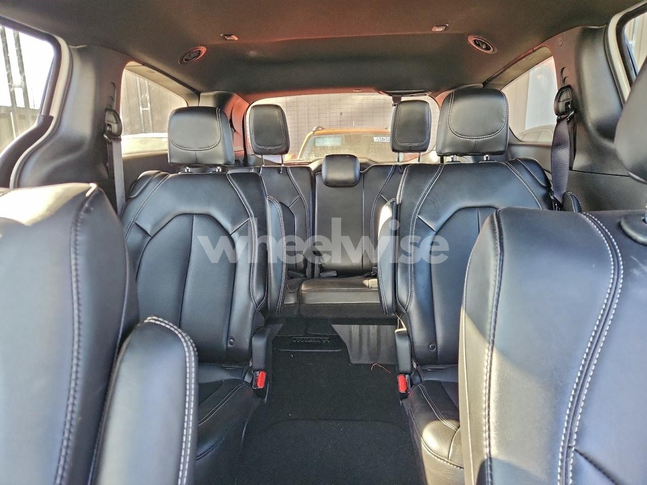 Photo 10 of 2025 CHRYSLER PACIFICA SELECT (VIN 2C4RC1BGXSR552838)