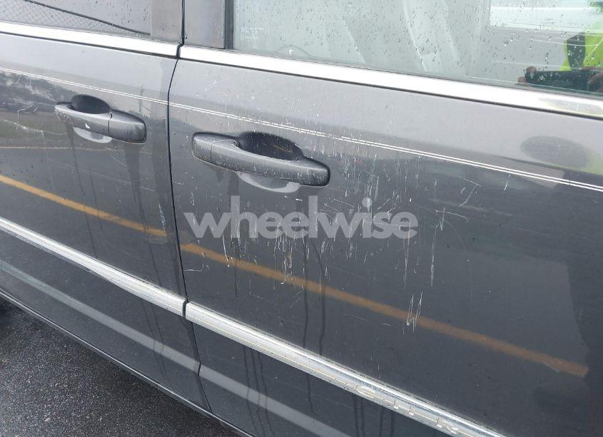 Photo 15 of 2012 Chrysler Town & COUNTRY TOURING-L (VIN 2C4RC1CG0CR135051)