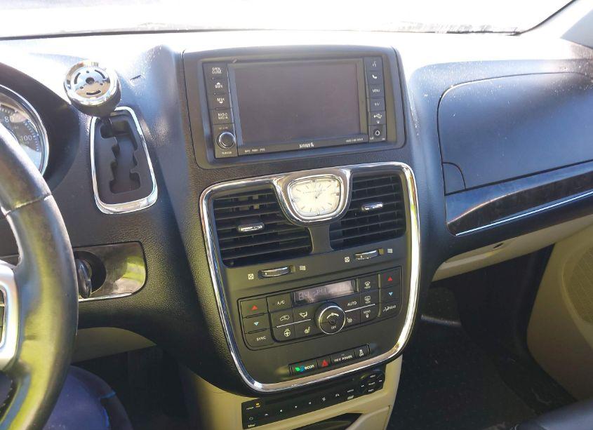 Photo 14 of 2012 Chrysler Town & COUNTRY TOURING-L (VIN 2C4RC1CG0CR175985)