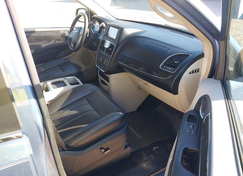 Photo 5 of 2012 Chrysler Town & COUNTRY TOURING-L (VIN 2C4RC1CG0CR175985)