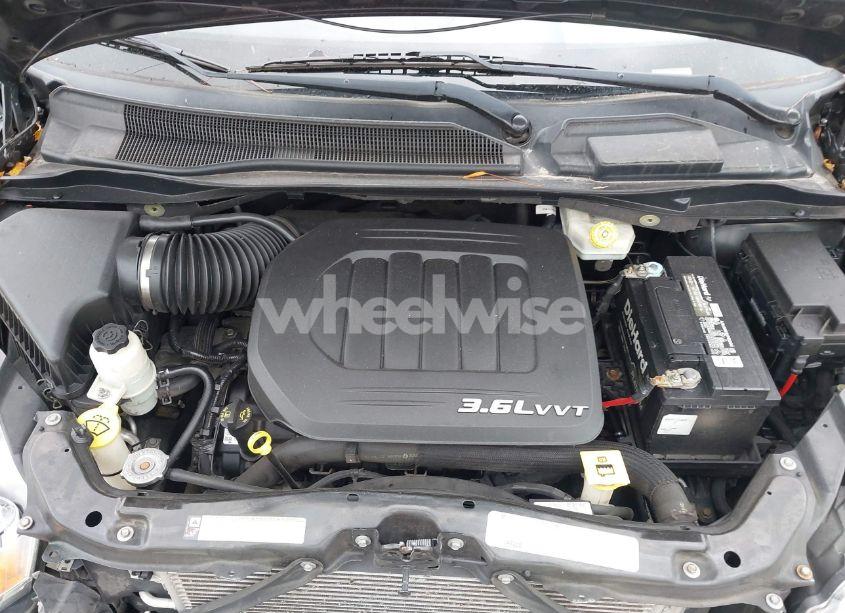 Photo 10 of 2012 Chrysler Town & COUNTRY TOURING-L (VIN 2C4RC1CG0CR233562)