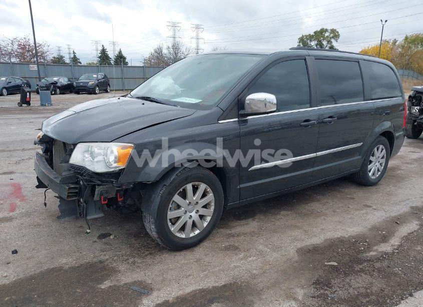 Photo 2 of 2012 Chrysler Town & COUNTRY TOURING-L (VIN 2C4RC1CG0CR233562)