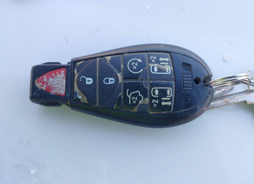 Photo 11 of 2012 Chrysler Town & COUNTRY TOURING-L (VIN 2C4RC1CG0CR245176)