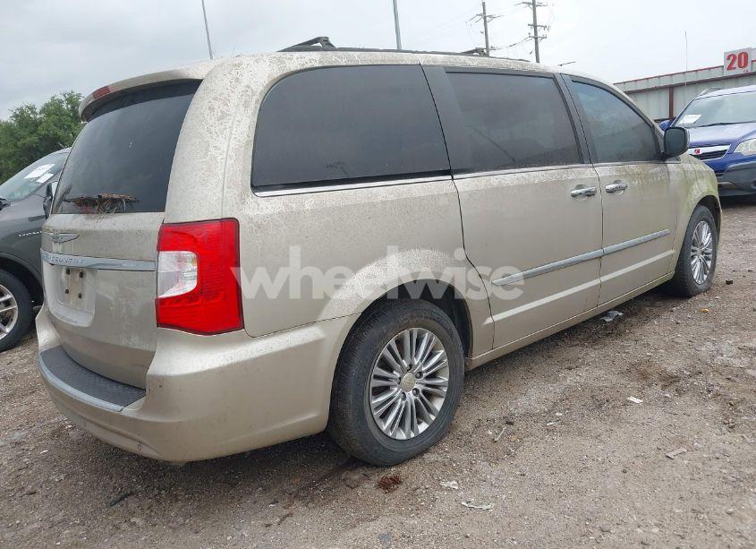 Photo 4 of 2013 Chrysler Town & COUNTRY TOURING-L (VIN 2C4RC1CG0DR508669)