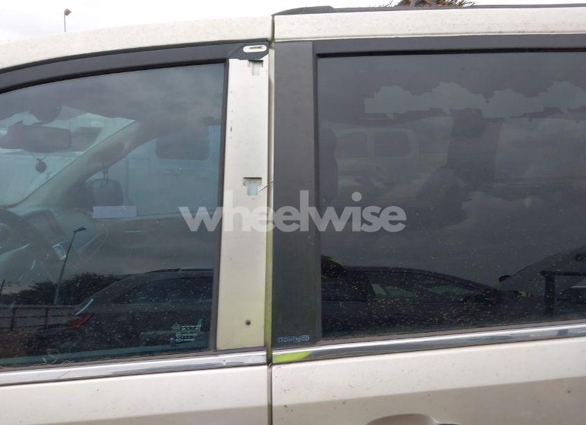 Photo 6 of 2013 Chrysler Town & COUNTRY TOURING-L (VIN 2C4RC1CG0DR508669)