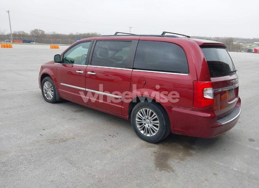 Photo 3 of 2013 Chrysler Town & COUNTRY TOURING-L (VIN 2C4RC1CG0DR712016)