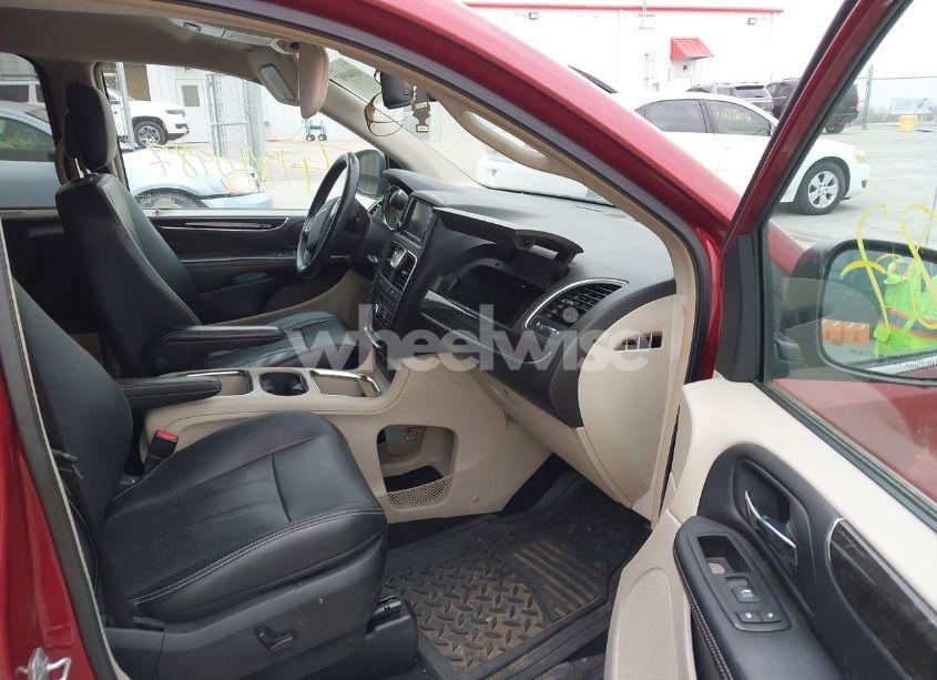 Photo 5 of 2013 Chrysler Town & COUNTRY TOURING-L (VIN 2C4RC1CG0DR712016)