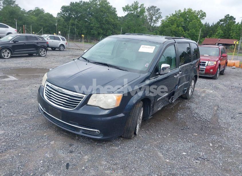 Photo 2 of 2014 Chrysler Town & COUNTRY TOURING-L (VIN 2C4RC1CG0ER107401)