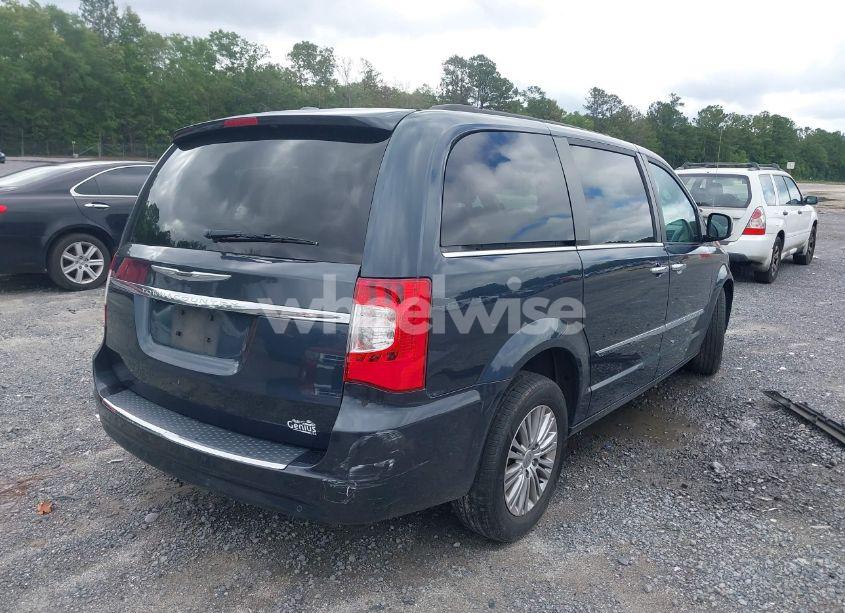 Photo 4 of 2014 Chrysler Town & COUNTRY TOURING-L (VIN 2C4RC1CG0ER107401)