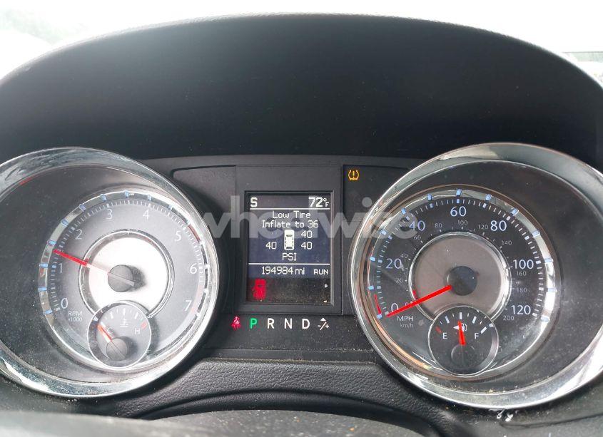 Photo 7 of 2014 Chrysler Town & COUNTRY TOURING-L (VIN 2C4RC1CG0ER107401)