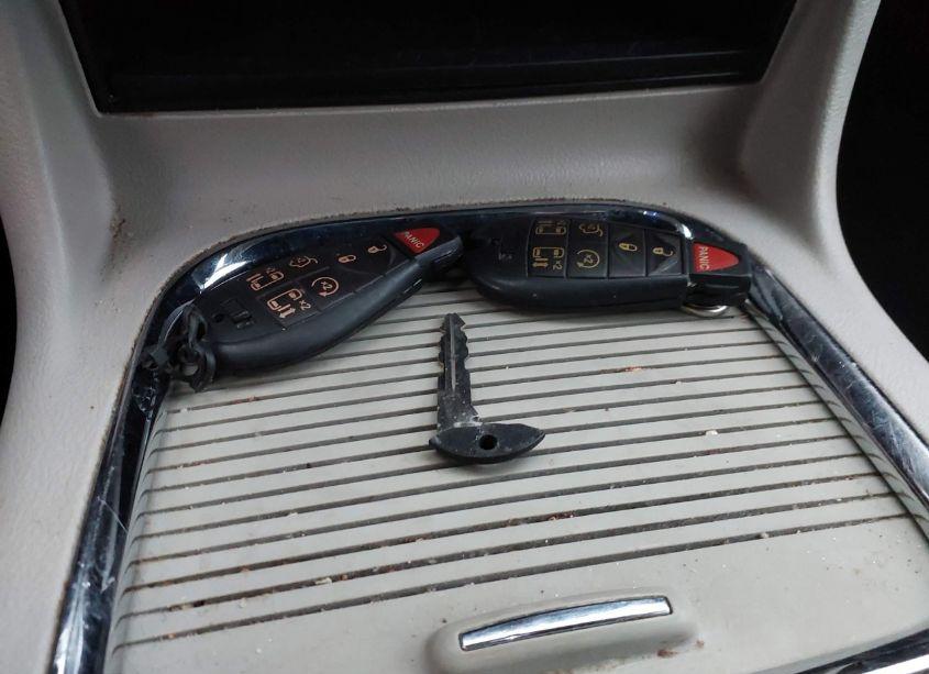 Photo 11 of 2014 Chrysler Town & COUNTRY TOURING-L (VIN 2C4RC1CG0ER144271)