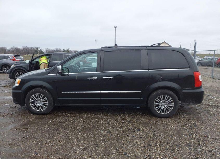 Photo 14 of 2014 Chrysler Town & COUNTRY TOURING-L (VIN 2C4RC1CG0ER144271)